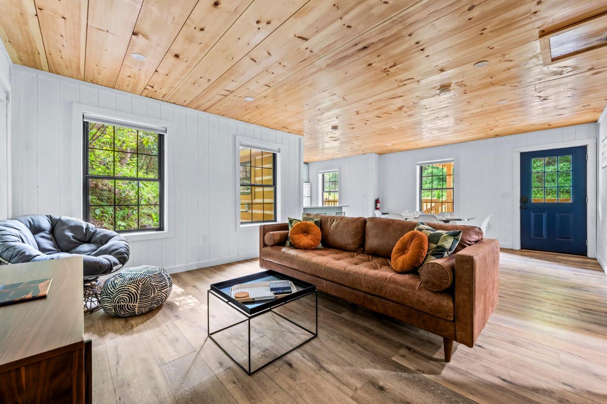5 In Gburg Sleeps 16 Firepit & Games * Gatlinburg