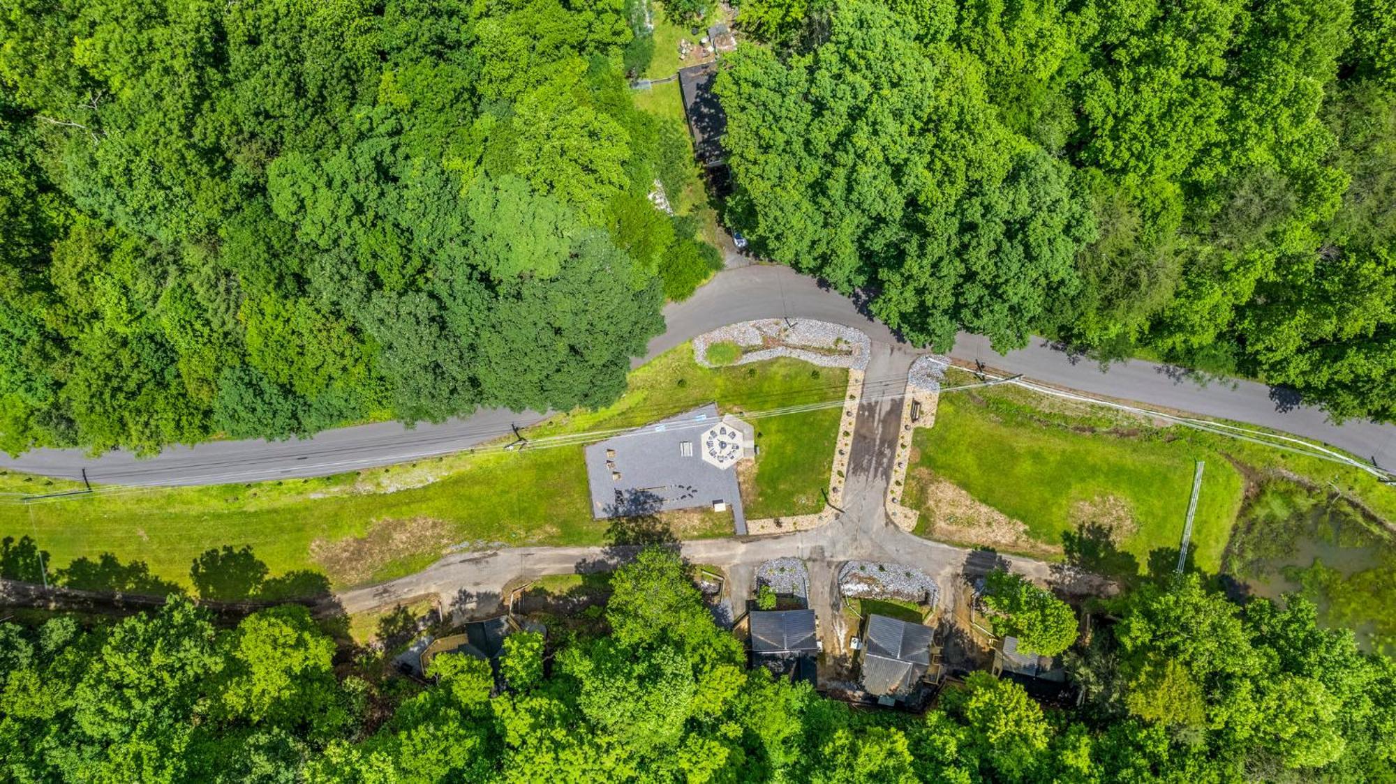 5 In Gburg Sleeps 16 Firepit & Games Gatlinburg
