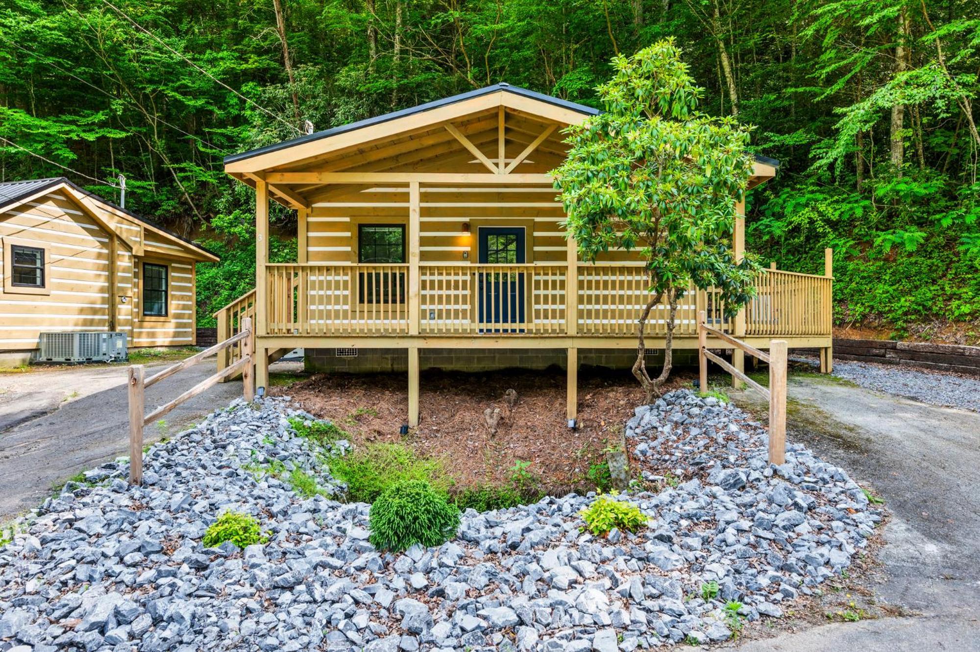 5 In Gburg Sleeps 16 Firepit & Games Gatlinburg